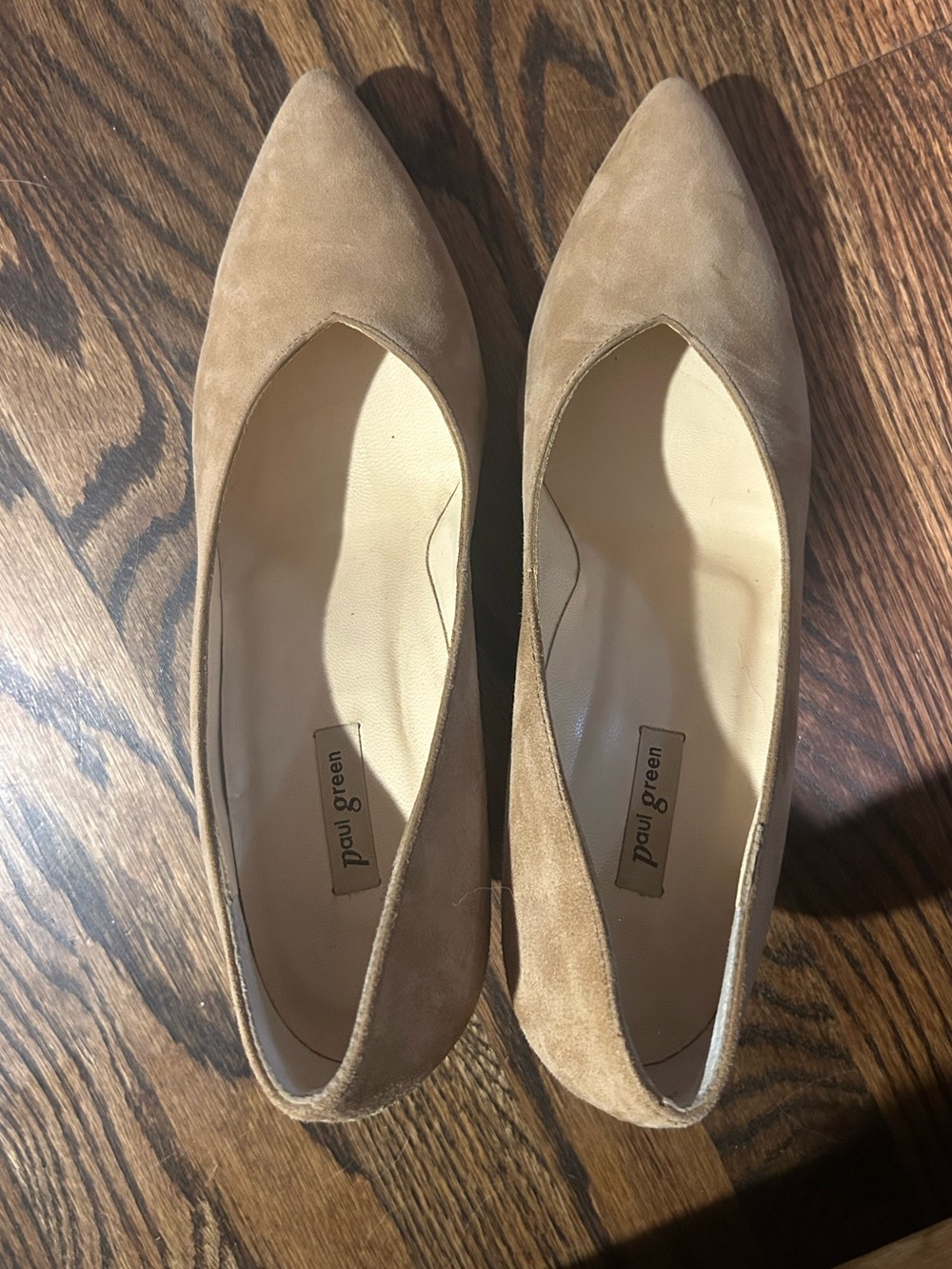 Paul Green Pointed-Toe Suede pumps in Light Tan- size 9, preowned
